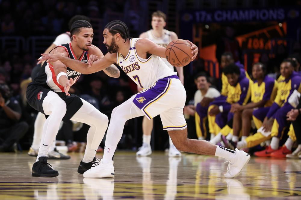 太阳队的防 太阳队的防